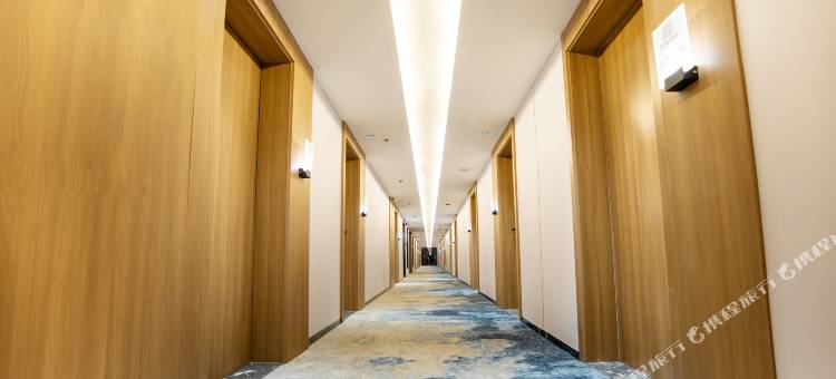 智璞酒店(郑州中牟城际高铁绿博园站店)图片