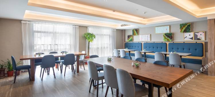 如家商旅酒店(南京新街口朝天宫地铁站店)图片