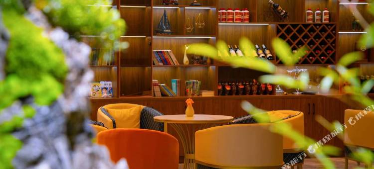 普洱凯冠酒店(创基尚城梅子湖店)图片