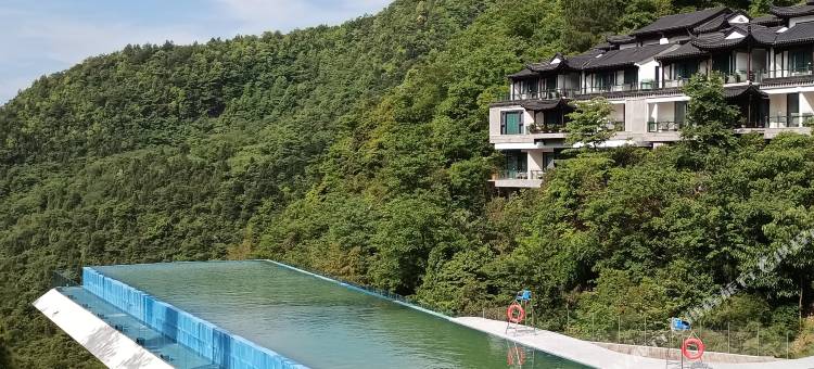 重庆金佛山良瑜山居民宿图片