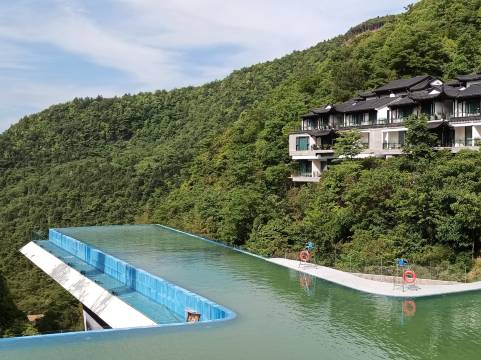 重庆金佛山良瑜山居民宿