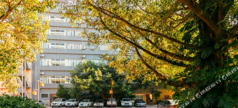 普洱建华酒店(思茅区悦城时光里购物公园店)图片