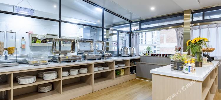 格林精致酒店(临沧恒基广场玉龙湖公园店)图片