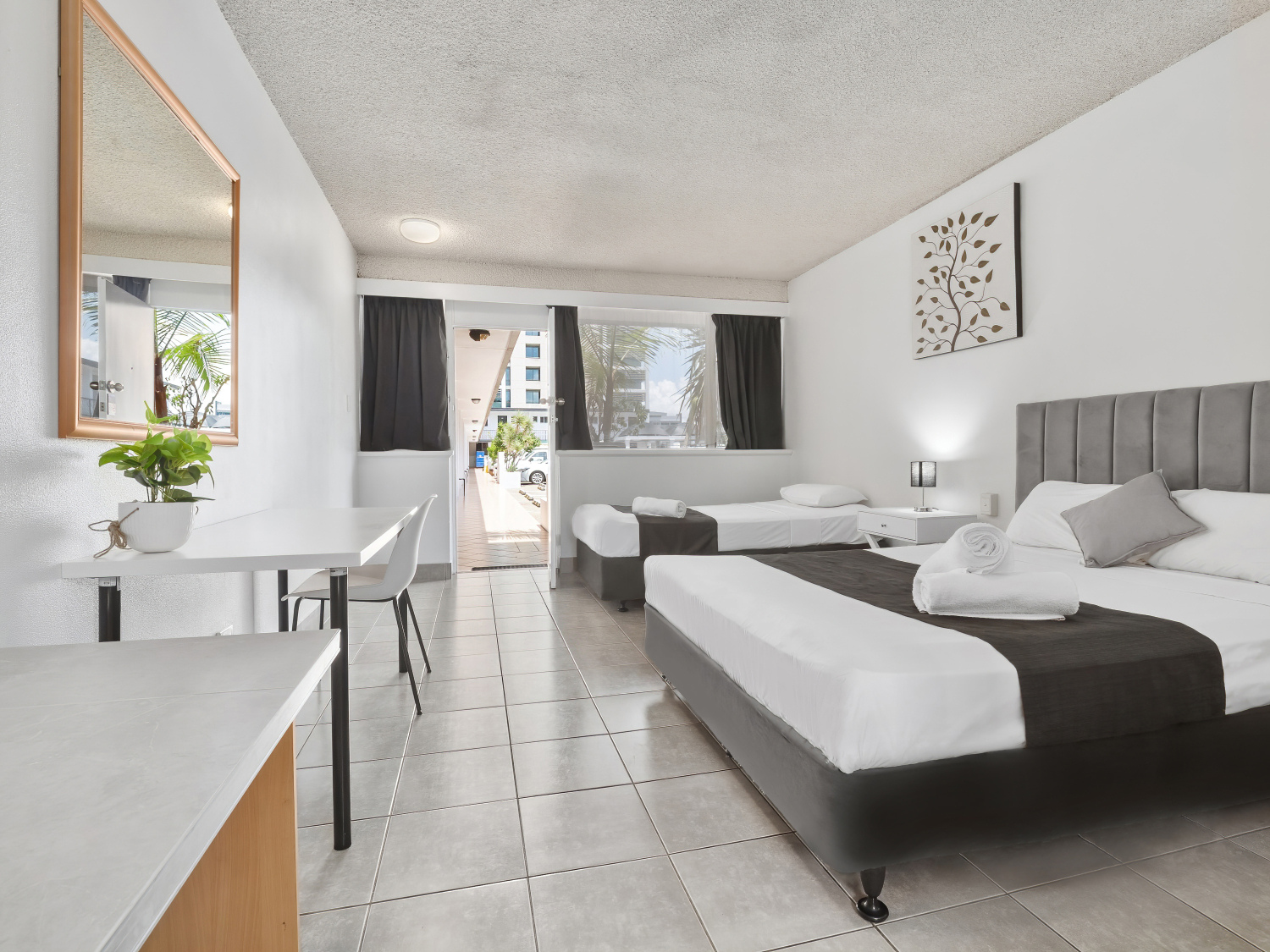 The Robert TownsOver view