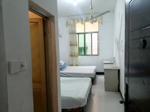 南昌县诚仪旅馆(江西水利电力大学店)