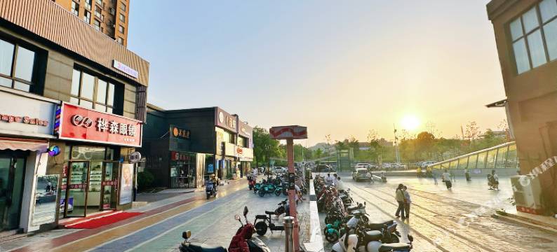 蜗牛商务酒店(长江商贸城滁州学院店)图片