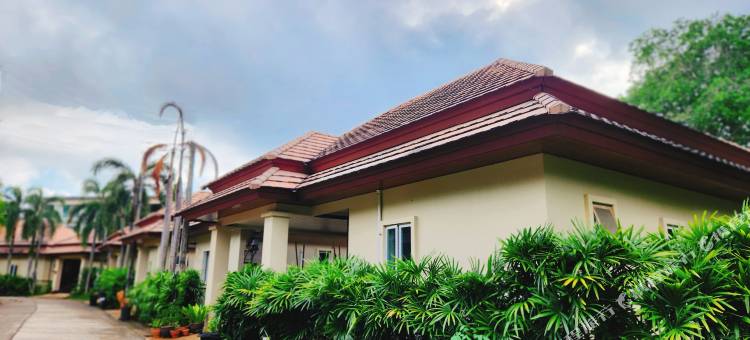 普吉岛卡伦普瑞玛泳池别墅(Villa Prima Karon Beach)图片