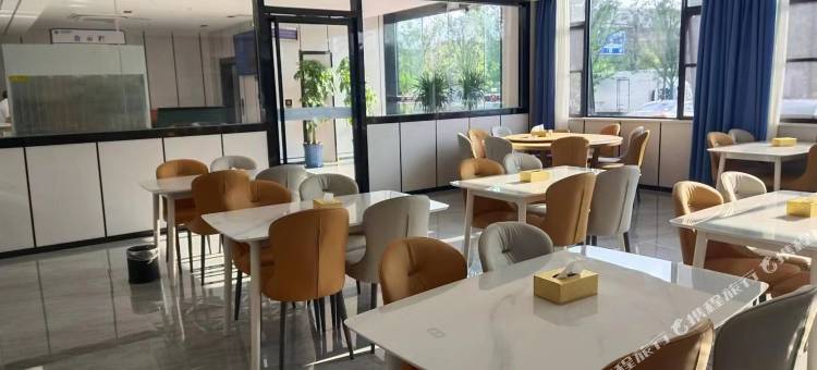 一路同行精选酒店(北城国际商务学院店)图片