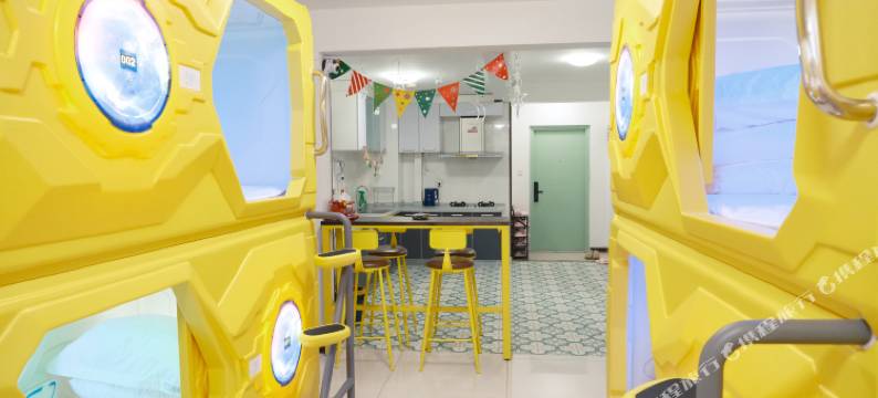 柒月太空舱青年旅舍图片