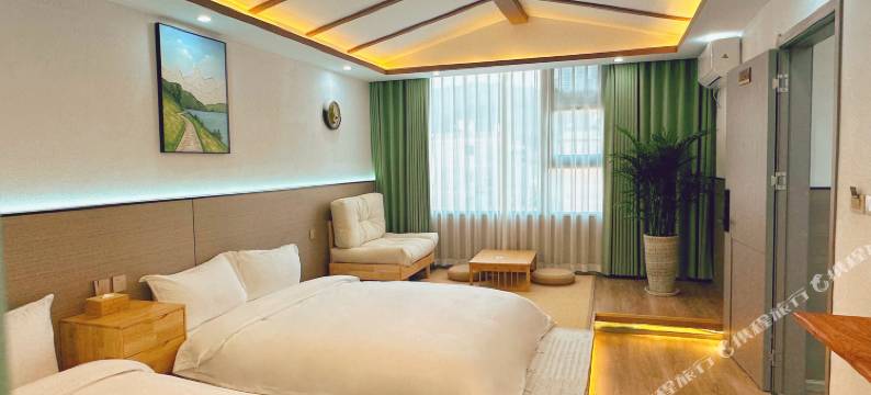 澄江丹妮客栈(月亮湾湿地公园店)图片