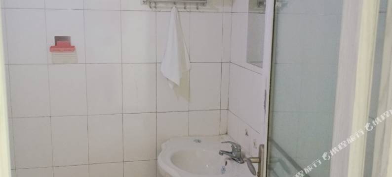 禄劝春福宾馆图片