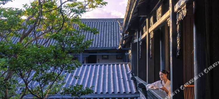 曼辰 Mansion 侘寂美学 · 花园度假酒店 (丽江古城南门木府店)图片