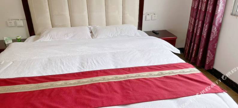 瓦屋山镇雅轩楼(雅女湖店)图片