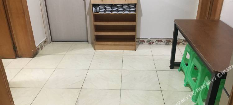 舒亨青年旅舍(观音桥地铁站店)图片
