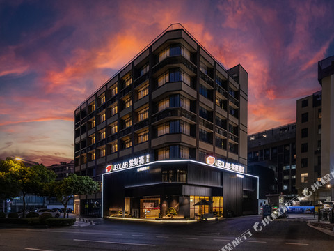 广州金融城天河珠村地铁站棠梨褐酒店