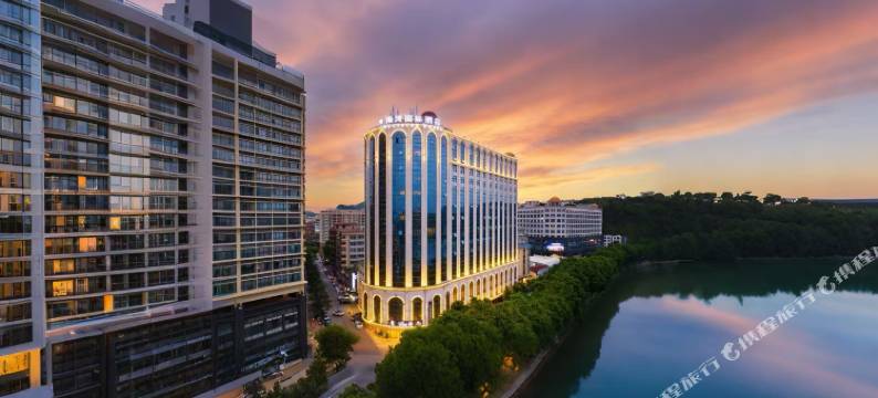 南湾国际酒店(云浮汽车总站蟠龙天湖店)图片