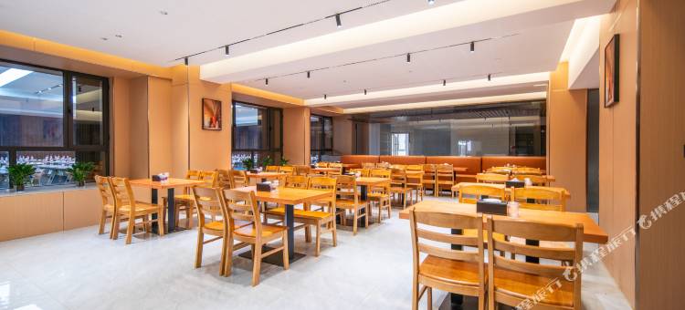 季枫国际酒店(濮阳东站店)图片