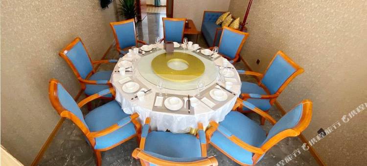 贡觉金鸟大酒店图片