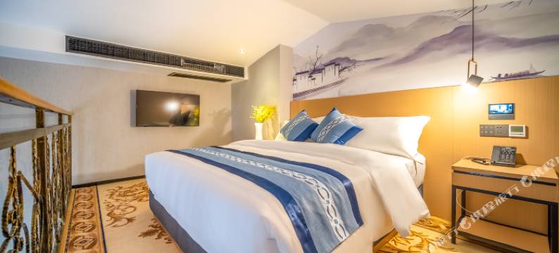 蔚蓝酒店(柳州城中万达窑埠古镇店)图片