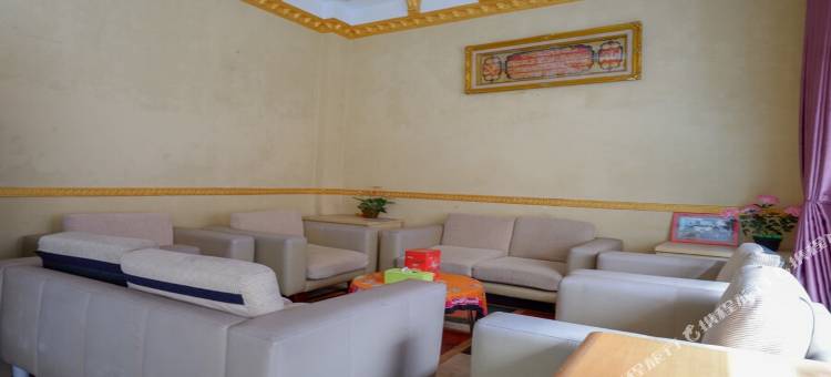 坦比迪昂旅游村附近的红门(RedDoorz Near Desa Wisata Tambi Dieng)图片