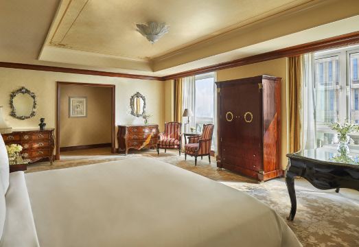 Four Seasons Hotel Cairo at the First Residence Hotel Overview