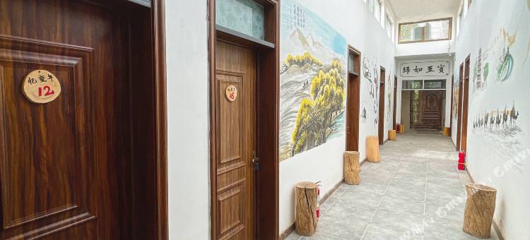 敦煌浅糖小屋客栈(鸣沙山月牙泉景区店)图片