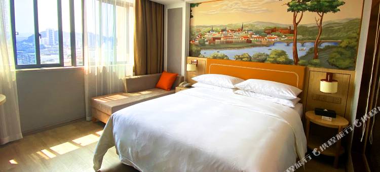 维也纳酒店(平果市中心店)图片