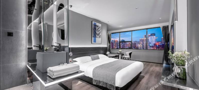 重庆JETBEAR设计师酒店(解放碑洪崖洞店)图片