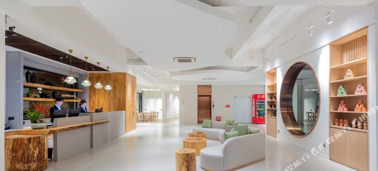 英诺岩泊民宿(肇庆七星岩风景区店)图片