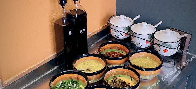 麦田艺术酒店(曲靖水寨店)图片