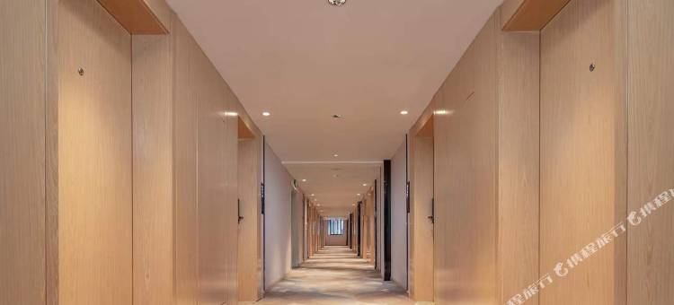 凯里亚德酒店(贵阳黔灵山公园延安西路地铁站店)图片