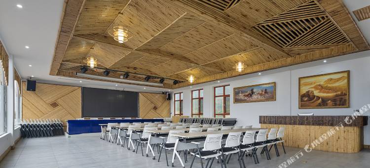 花筑·避世枫谷民宿(沁心园店)图片