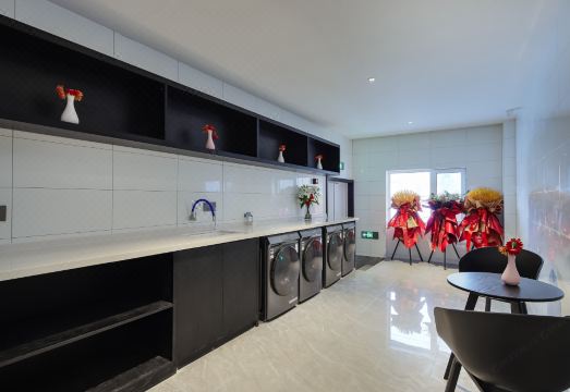 Xana Hotelle Hotel (Heze Chengwu) Hotel Overview