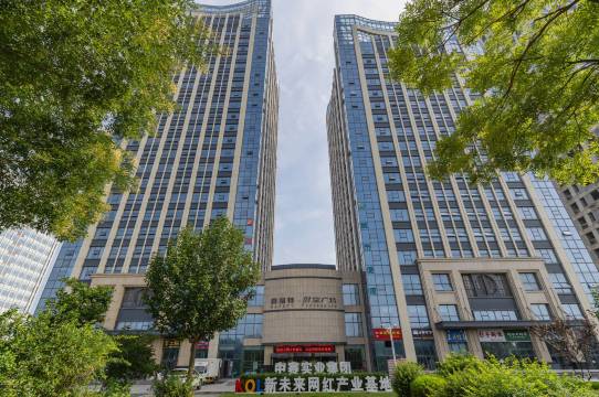 雅居电竞主题公寓(日照大学城店)