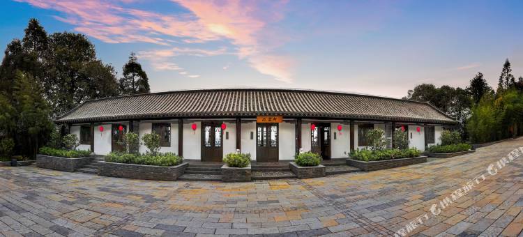 云茶山庄图片