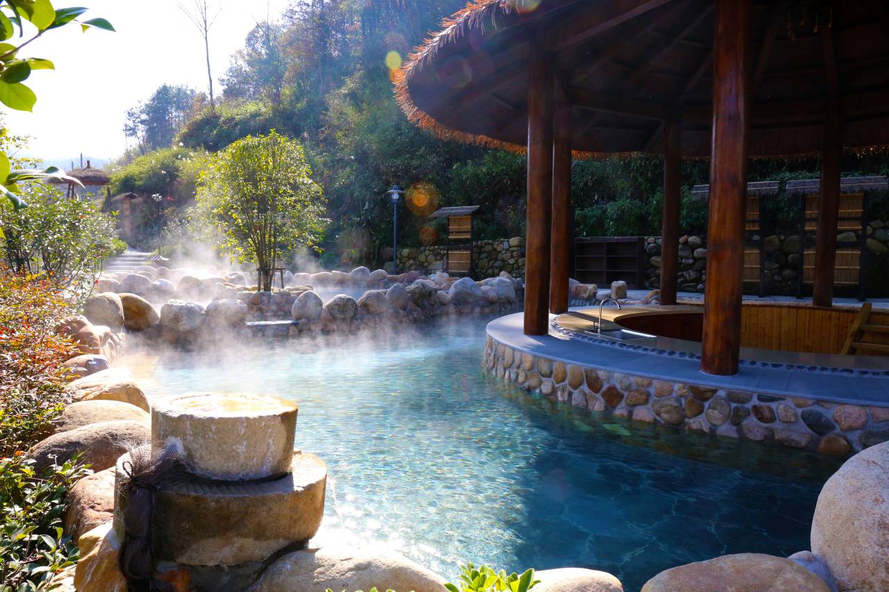 大别山陡沙河温泉小镇图片