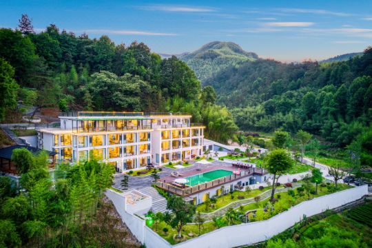 安吉沐思语温泉度假民宿(龙王山漂流浙北大峡谷店)预订价格,联系电话