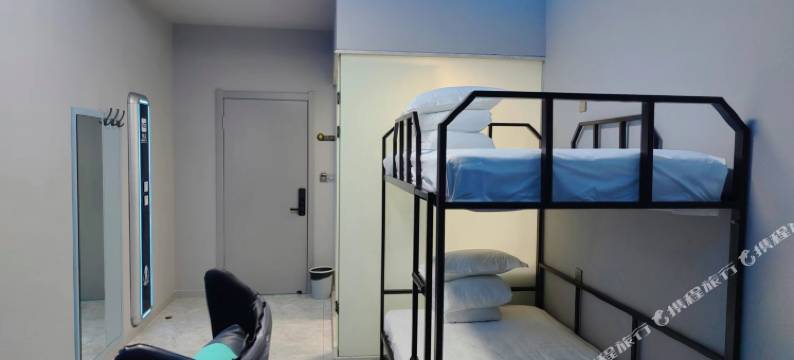 霏梵电竞酒店图片