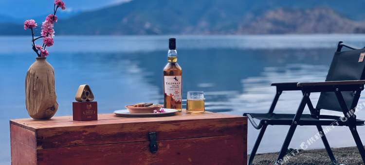 泸沽湖神隐设计师民宿图片