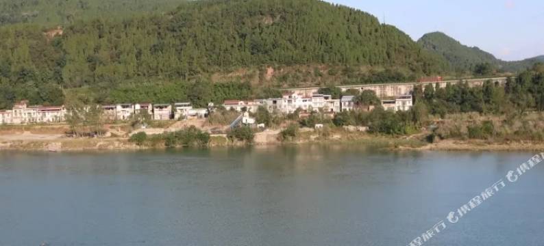 射洪鑫宏大酒店图片