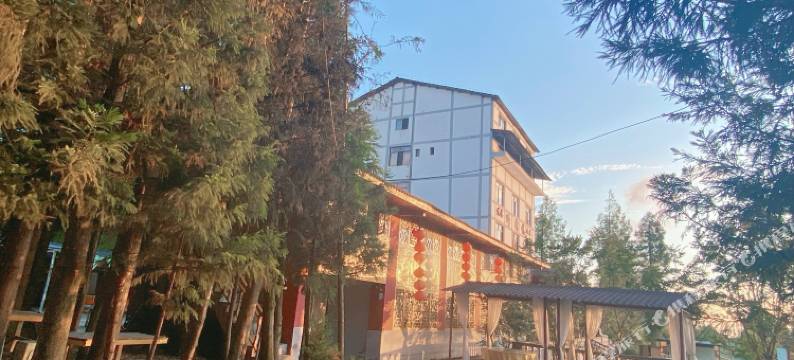 石柱野猪林山庄图片