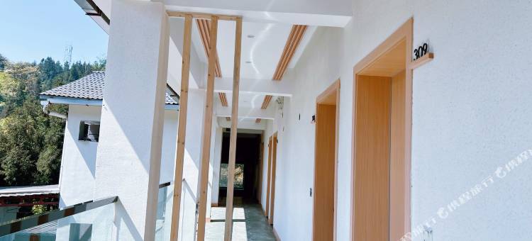 天台山林荫山庄图片