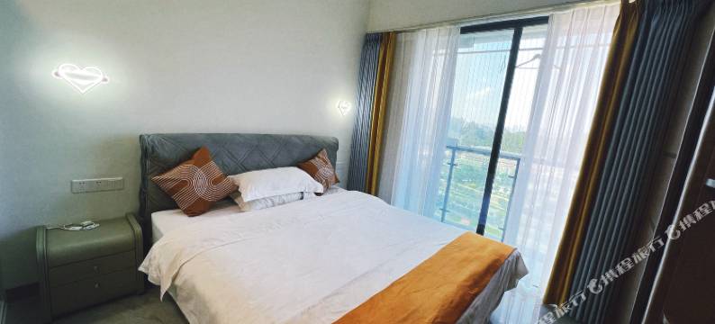 月光小筑轻居(广州高铁南站石壁地铁站店)图片