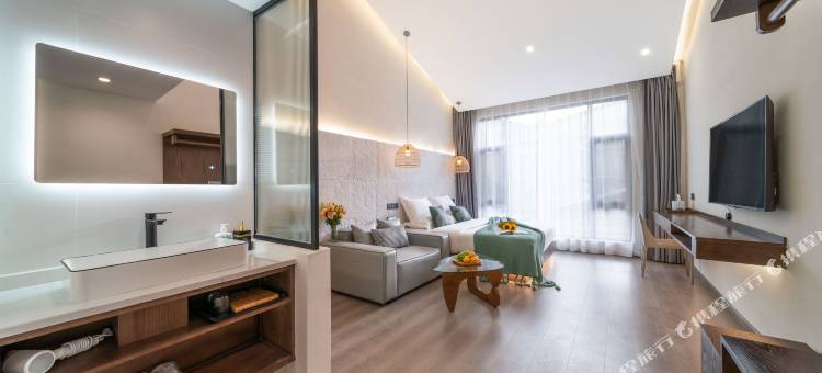 香格里拉云月涵雅客栈(独克宗古城大佛寺转经筒店)图片