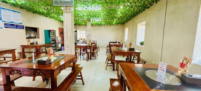 稻城雾都大酒店图片