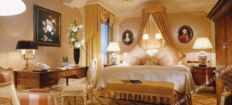 安逸时光酒店(重庆鸳鸯轻轨站店)图片