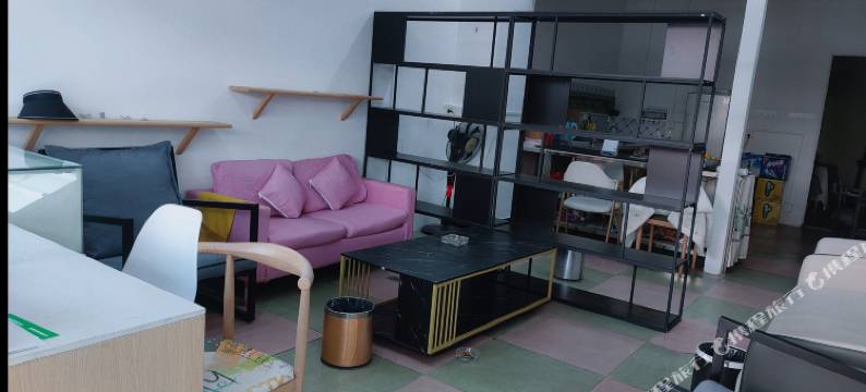 瑞丽尚域主题酒店图片