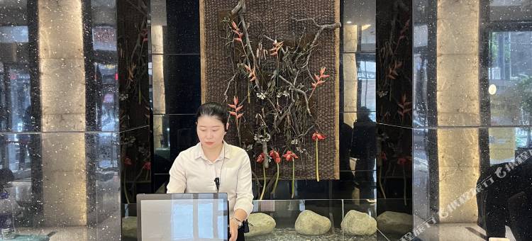 四季影院酒店(南昌八一广场火车站店)图片