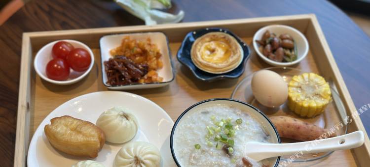 开封茗榭墅苑轻奢花园民宿(清明上河园万岁山武侠城店)图片