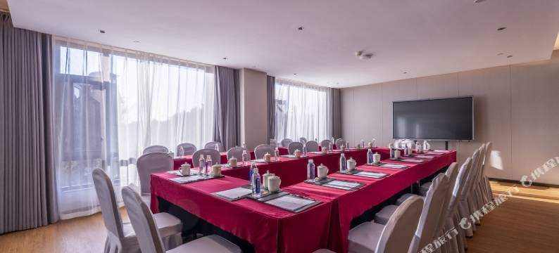 腾冲东湖温泉康养B座酒店(东湖公园店)图片